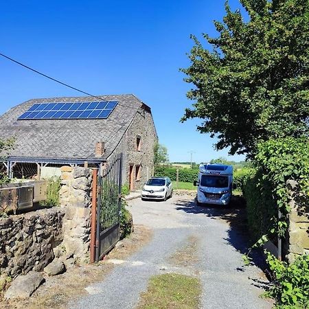 Le Champs Des Lievres Apartment Beaumont Bagian luar foto