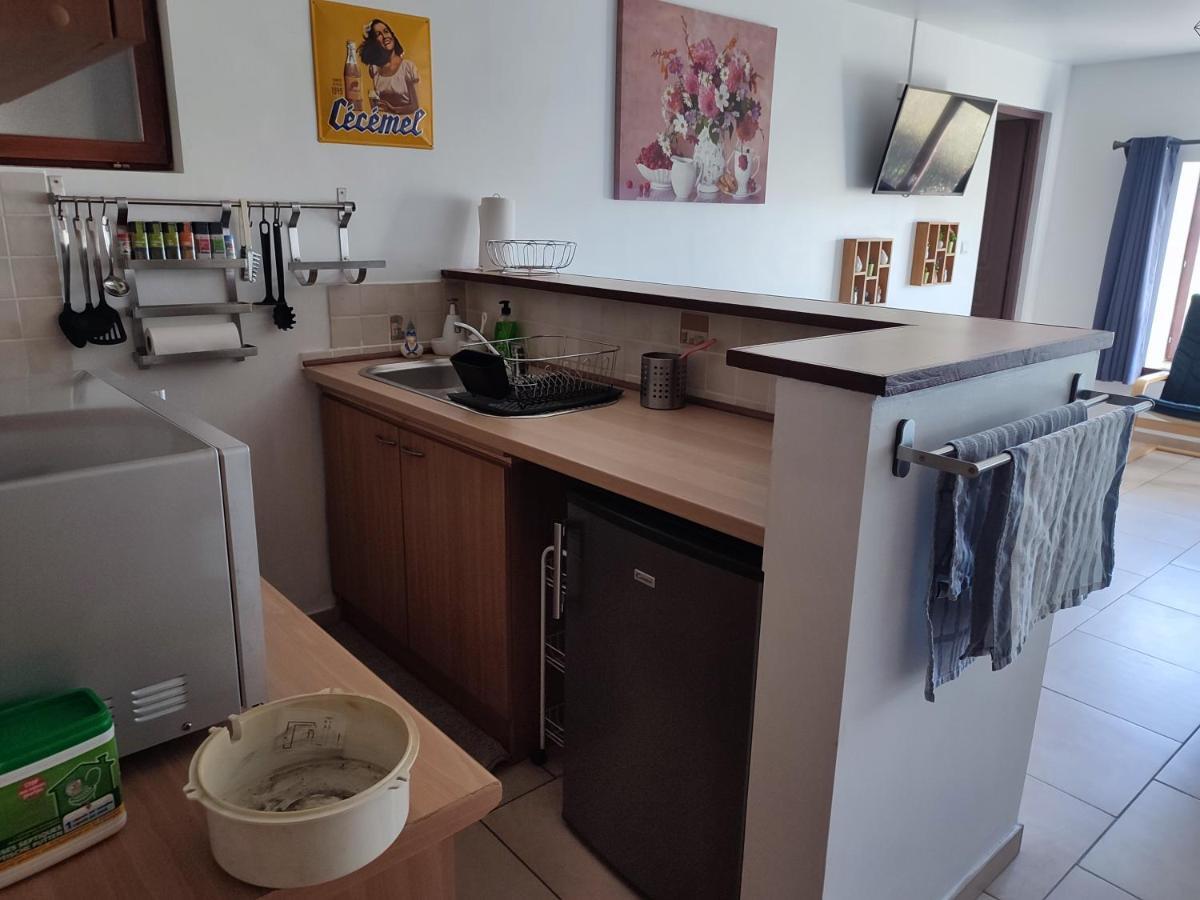 Le Champs Des Lievres Apartment Beaumont Bagian luar foto
