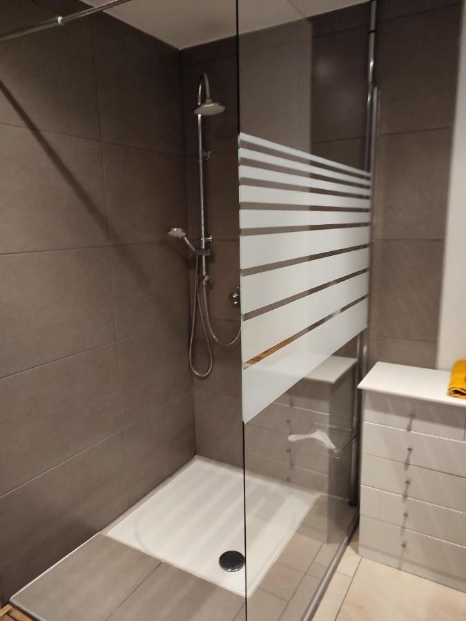 Le Champs Des Lievres Apartment Beaumont Bagian luar foto